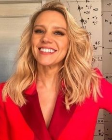 Is Kate Mckinnon Lesbian? Know All About The Actress Age, Bio, Career, Relationship
