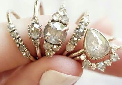 Engagement rings: Non-traditional ones with imperfect diamonds and colored gemstones are gaining popularity!