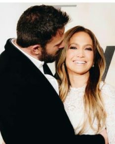 Ben Affleck and Jennifer Lopez are engaged the second time on 8 April 2022. Know more about the rare engagement ring of the singer